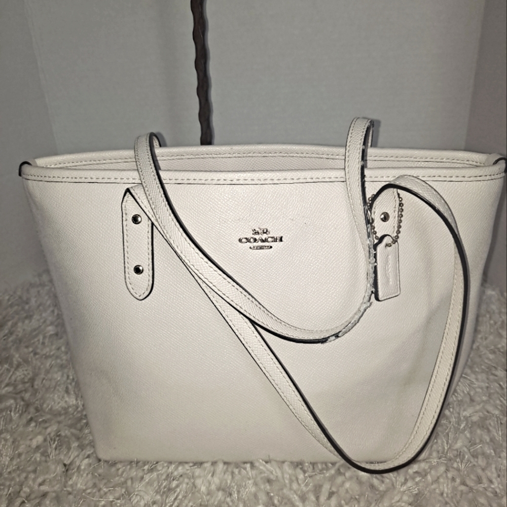 Rehab Coach White Pebbled Leather